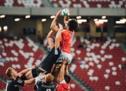 开云足球直播-东决关键战之夜，库里压力下完成爆发