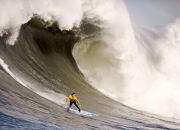 开云官方app入口-赛道与球场，班凯罗的双重征服