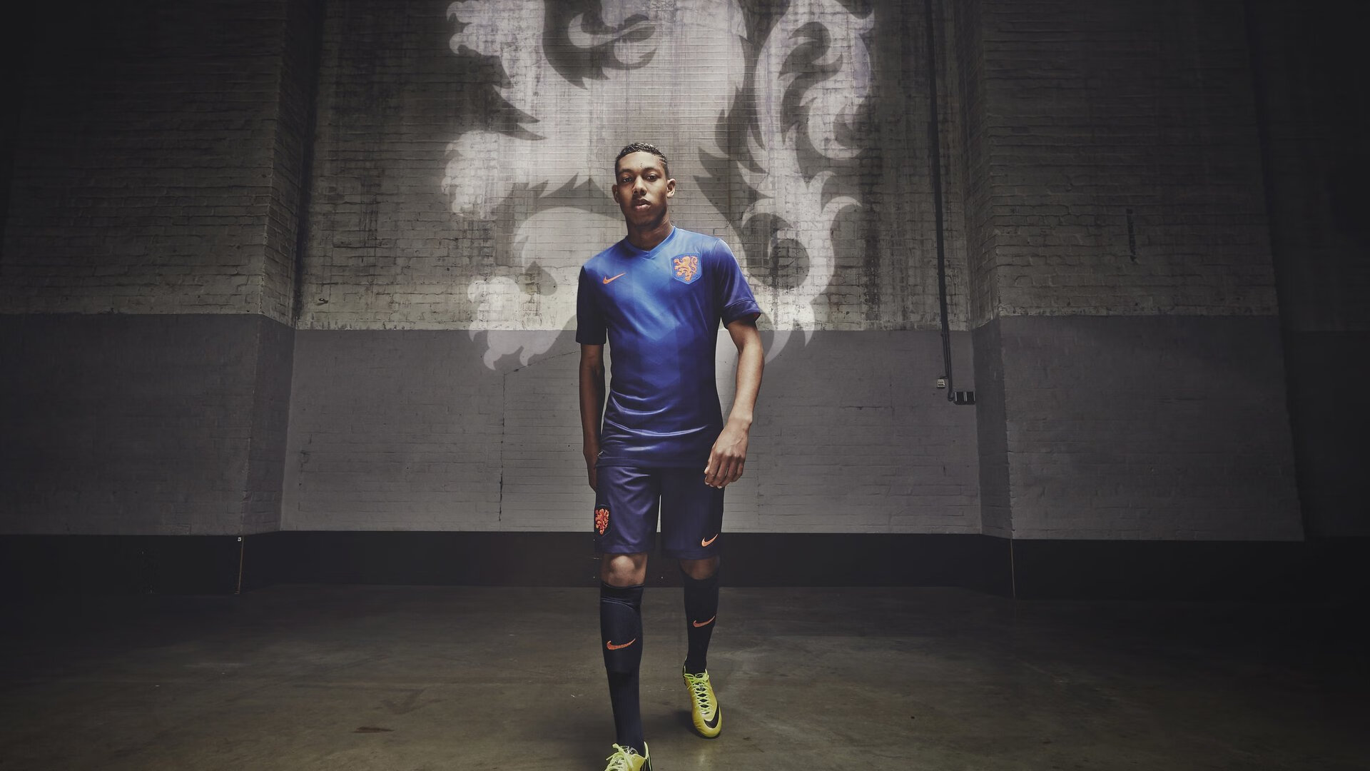 迪马利亚掌控比赛风云，墨西哥战术智慧击败巴黎豪门