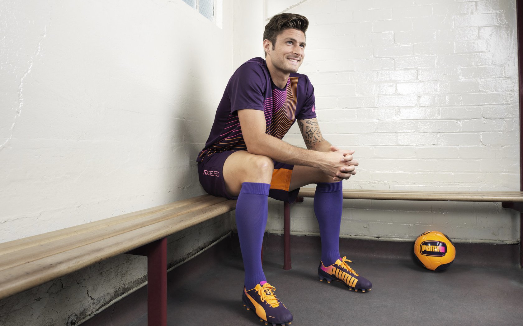 东瀛铁骑碾碎绿茵童话，布鲁诺一剑封喉，日本粉碎爱尔兰晋级梦